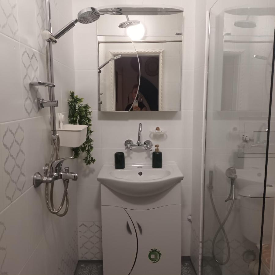 The Master And Margarita Apartment, майстора и маргарита 2 *