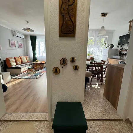 The Master And Margarita Apartment, Майстора И Маргарита 2 Burgas Exterior photo